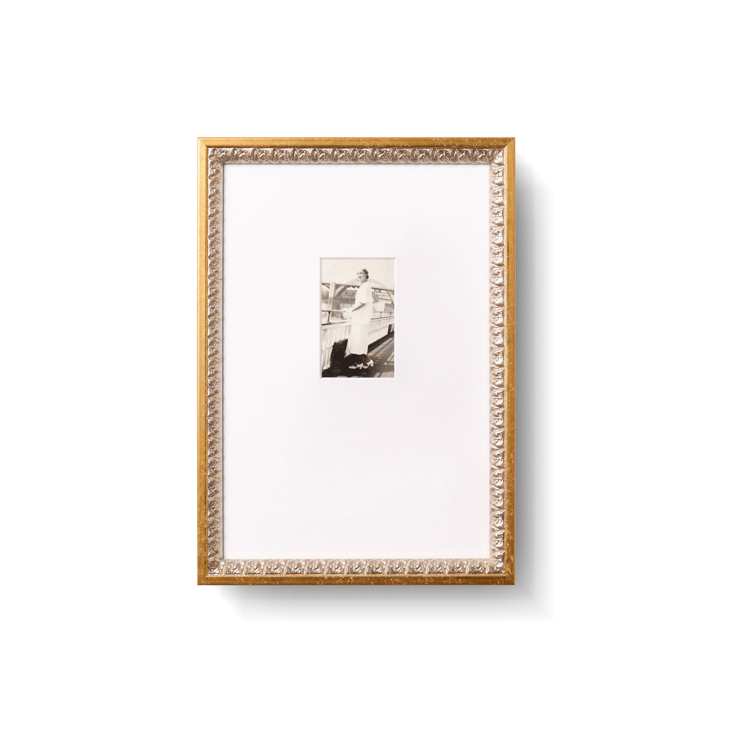 Lily – Framebridge