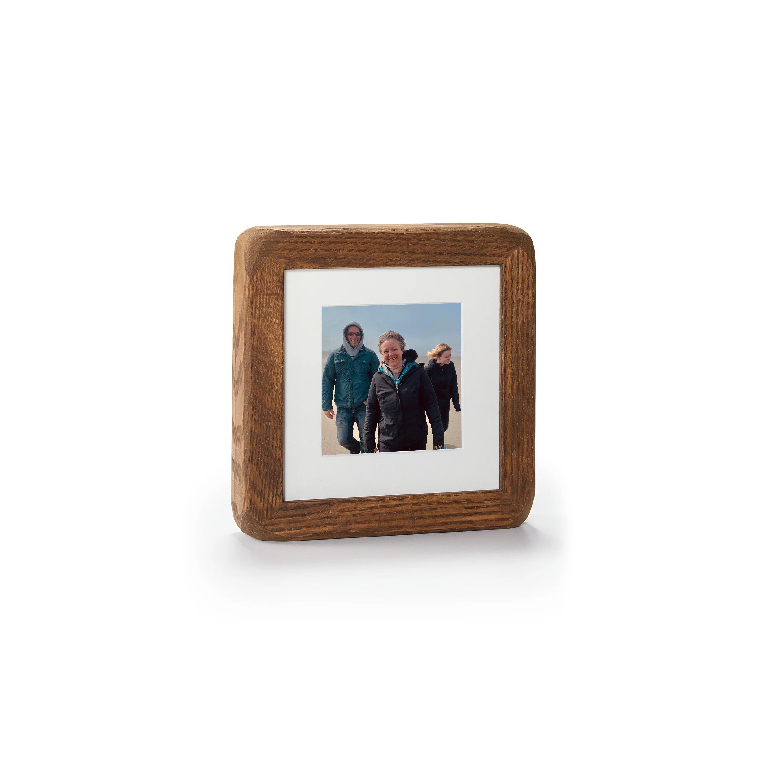 【SALE】 Solid Oak Square Tabletop Frame – Walnut Stained – Framebridge フォトフレーム